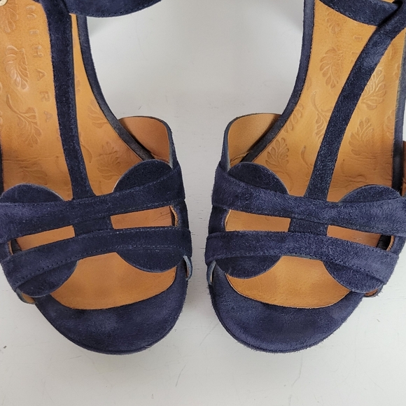 CHIE MIHARA Blue Suede T-strap Strappy Platform Sandals - Picture 10 of 13